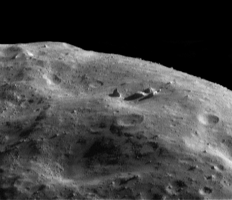Фотография поверхности астероида (433) Эрос (1486)